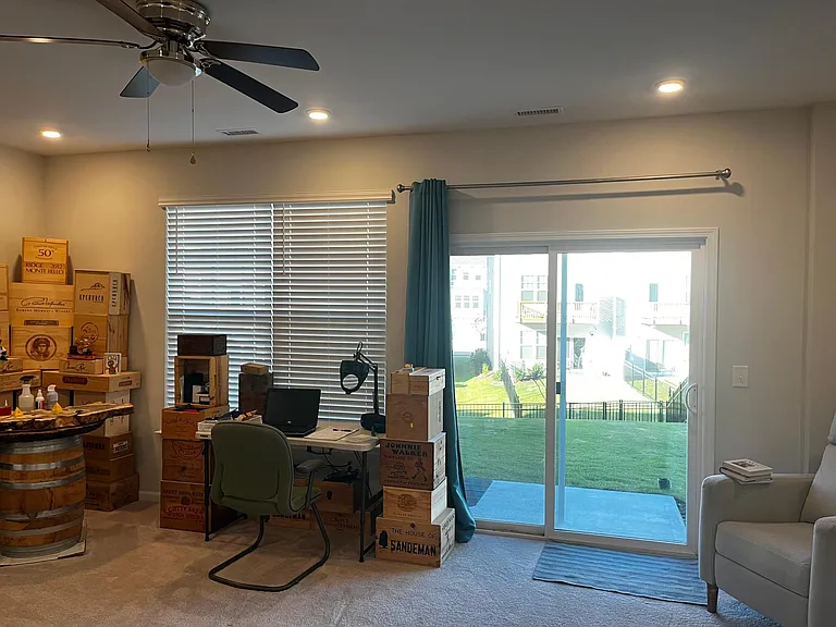 1114 Freeport Dr — Photo 35