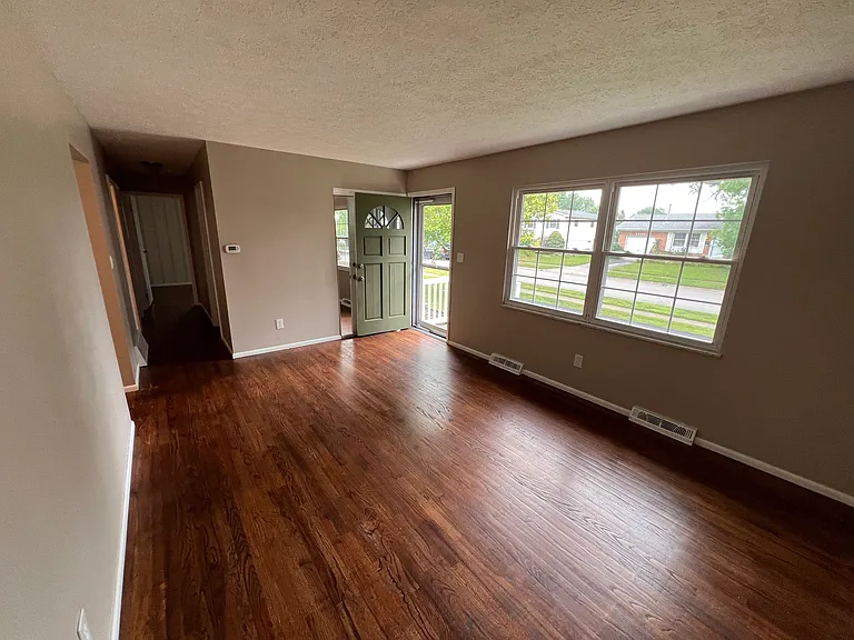 6347 Faircrest Rd — Photo 2