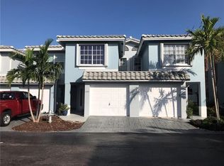 1034 Jeffery St, Boca Raton, FL 33487