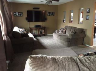 702 Morgan St, Lansing, KS 66043