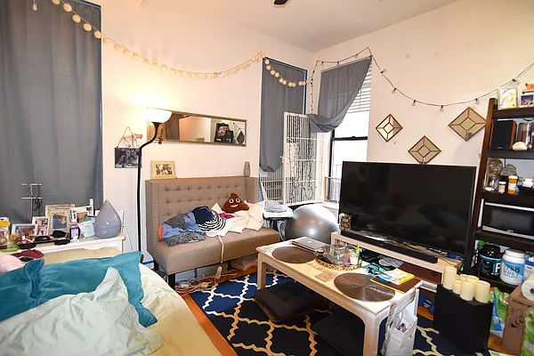 Rented by Manhattan Spaces | media 15