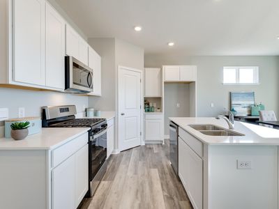 1704 Abbey Rd, Shakopee, MN, 55379