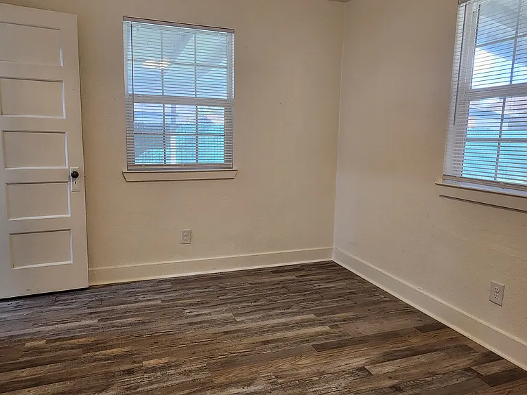Back bedroom