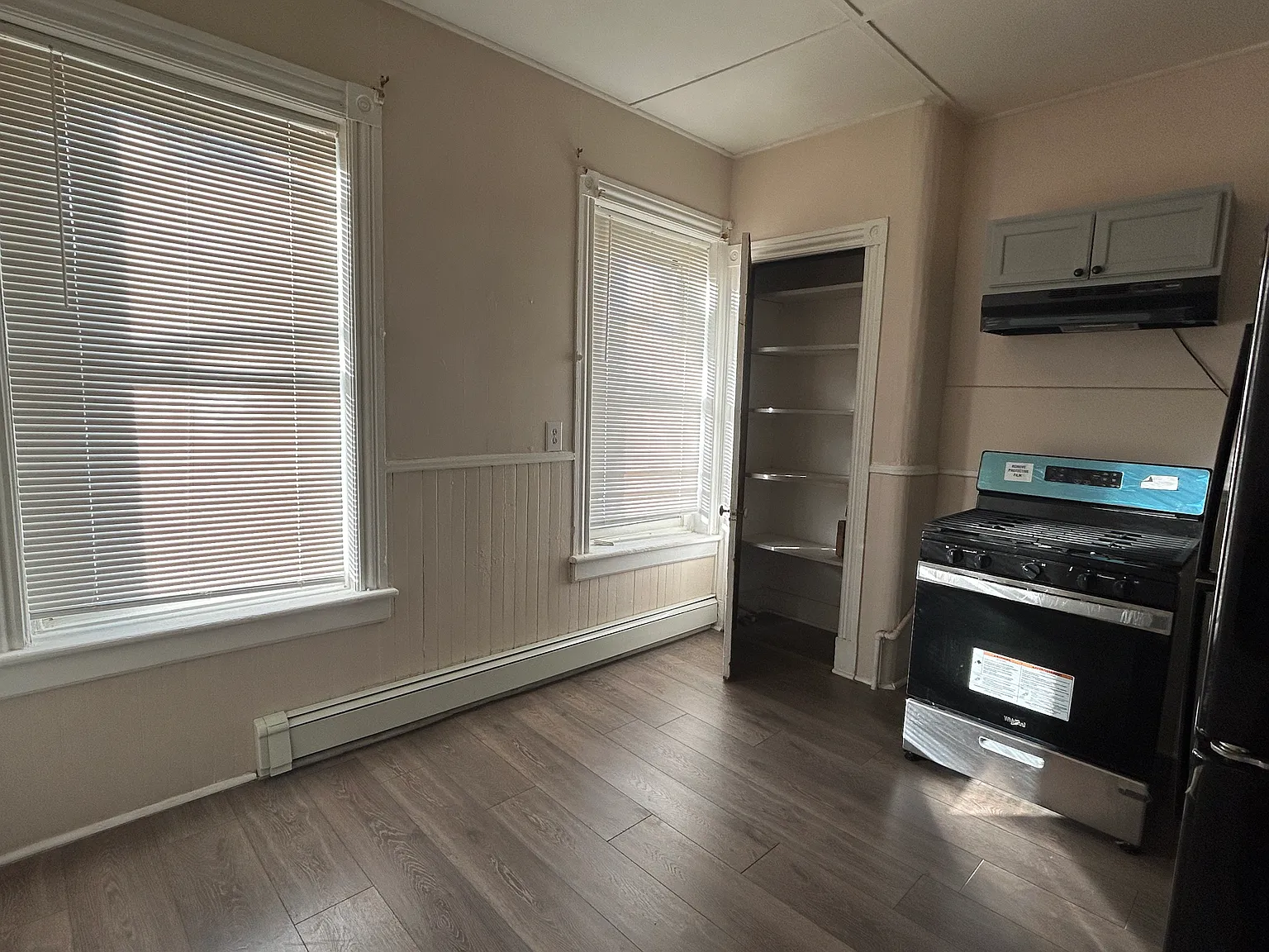 4 bed, 1500 sqft, $1,350 — Photo 4