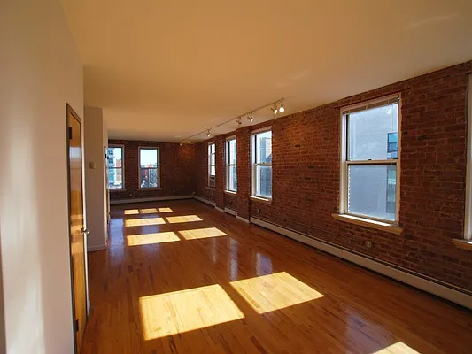 Rented by Sotheby's International Realty | media 1