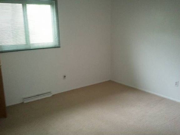 2nd image of 4794 Havana Dr