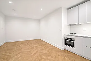 Rented by Akelius Real Estate Management