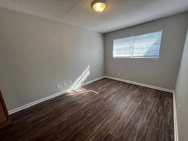516-518 Harroun Dr #516 — Photo 6