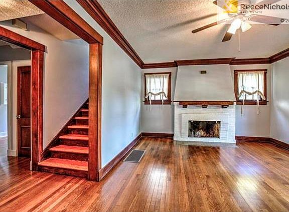 3rd image of 5004 Forest Ave