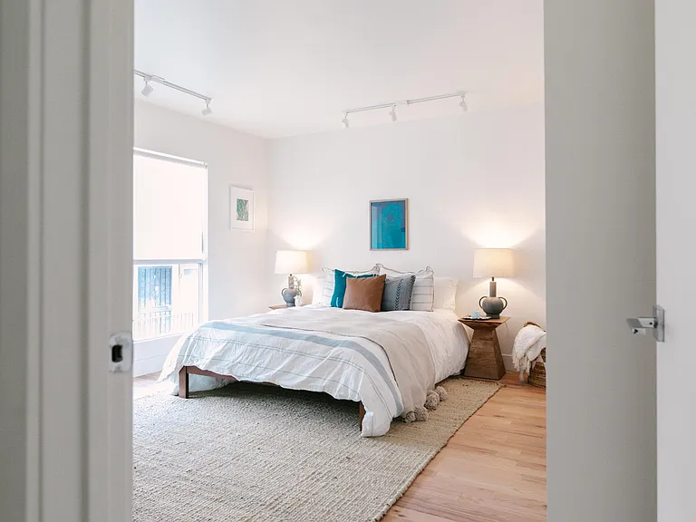 221 N Catalina St #9 — Photo 3