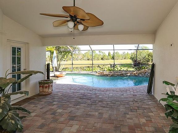 2nd image of 6822 Cromwell Garden Dr