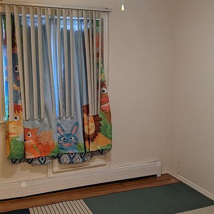 4th image of 1574 E 58th St #1