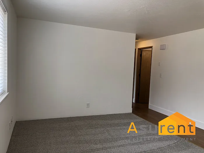 427 Plum St — Photo 6