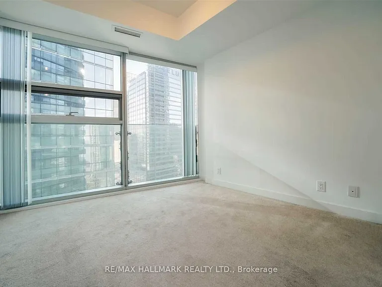 14 York St #2810 — Photo 6