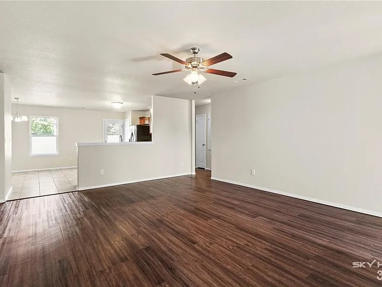 1150 Battery Dr — Photo 3