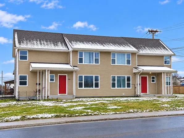 102-108 Avalon Drive, Labrador City, NL A2V1K4