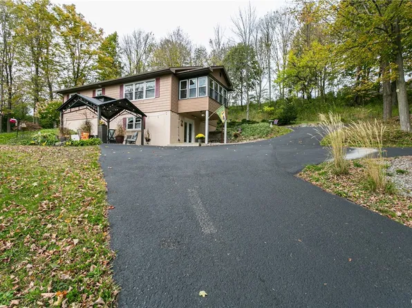 112 Willow Ln, Elbridge, NY 13060