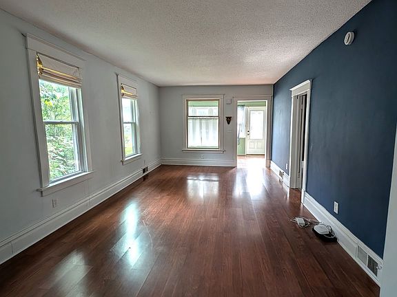 3rd image of 1284 Montgomery Ave