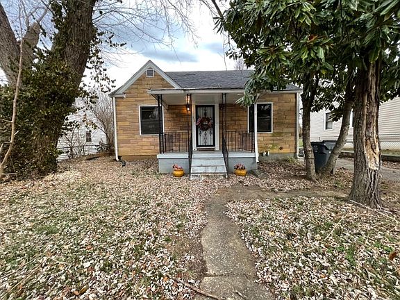 3rd image of 229 Elmwood Dr