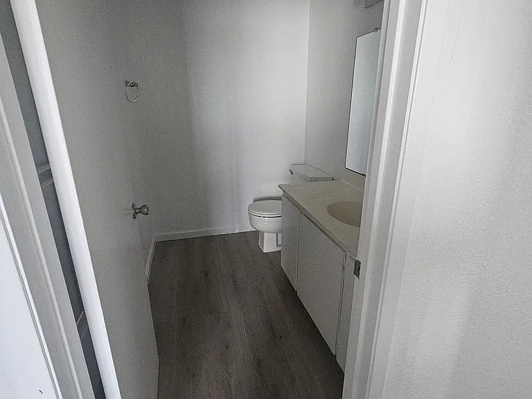 12 Sharon Dr — Photo 13