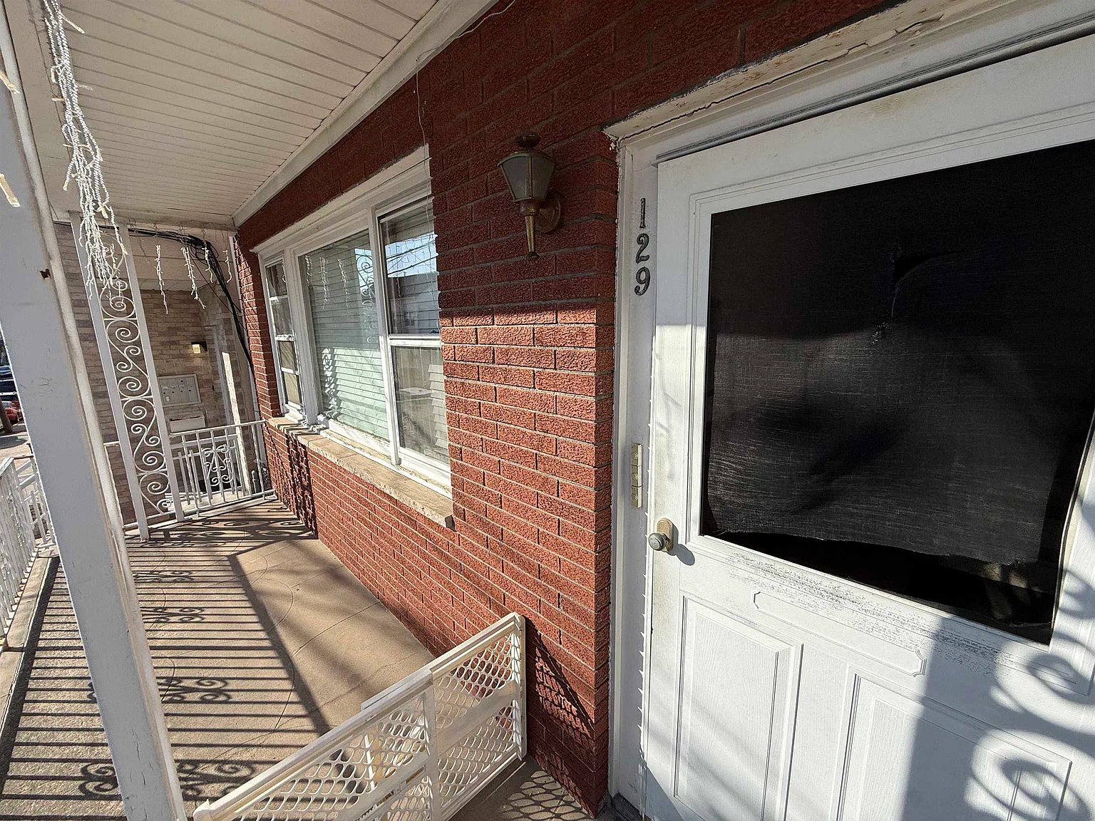 3 bed, 2.0 bath, $2,700 — Photo 2