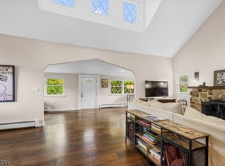 38 Falcon Dr, Mount Olive Twp., NJ 07828