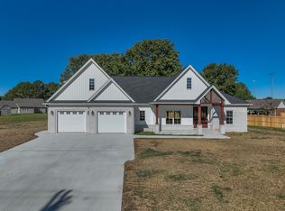 1365 Massac Church Rd, Paducah, KY 42001