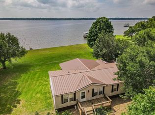 210 Bayview St, Gun barrel city, TX 75156
