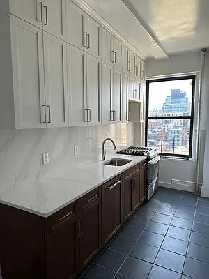 Rented by 220 West 98 Realty LLC | media 16