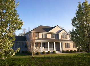 1 Bonnie Ln, Shelter Island, NY 11964