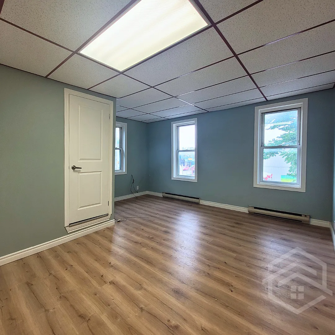75 Robinson Street Norfolk — Photo 2