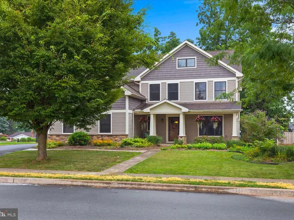 740 Hampden Rd, Elizabethtown, PA 17022