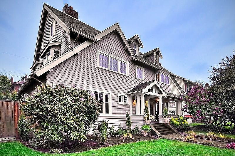 Shingle Style - Arts & Crafts
