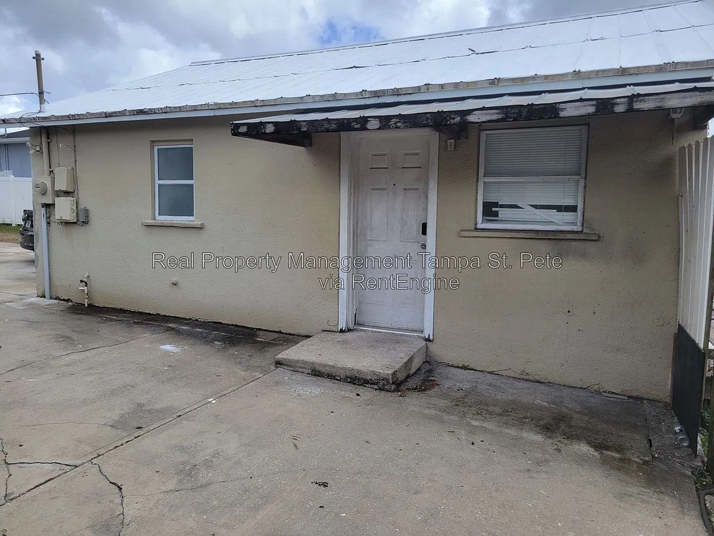 2 bed, 1.0 bath, $1,495 — Photo 2