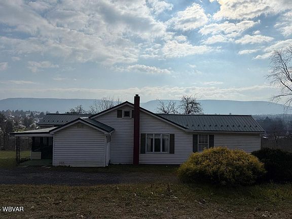 5th image of 265 Vilas Dr