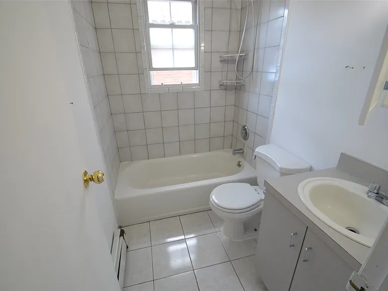 60-04 Marathon Pkwy #2F — Photo 6