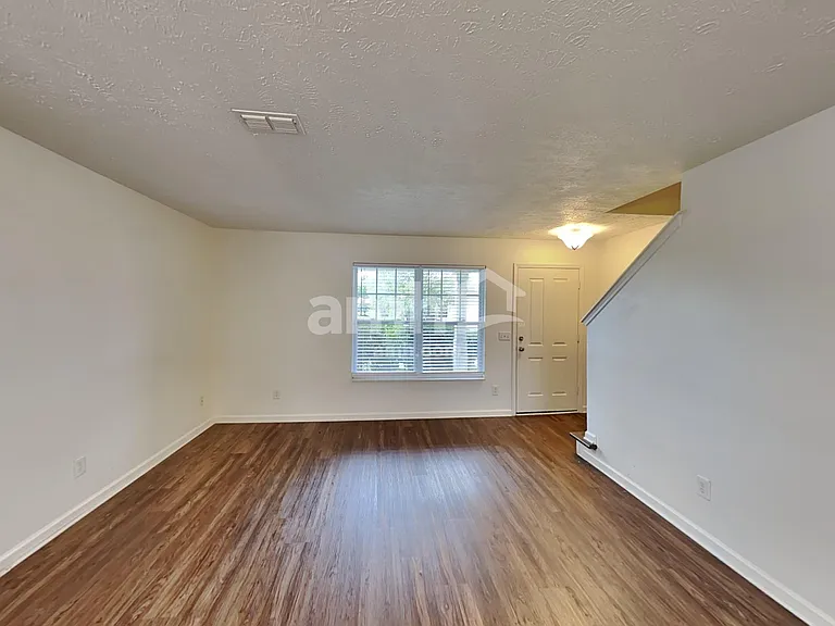 604 Blossom Hill Dr — Photo 6