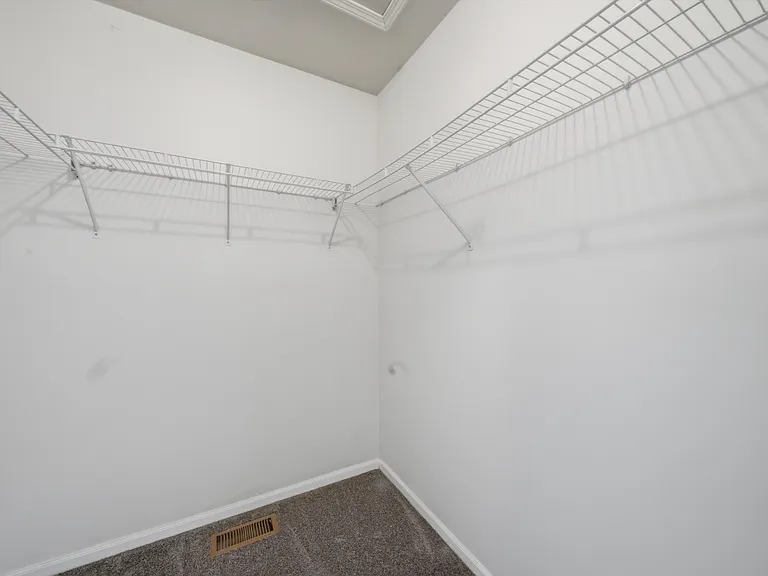 1912 Redwood Ln — Photo 17