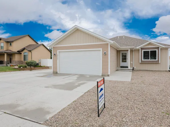 3727 Goshawk Dr, Rock Springs, WY 82901
