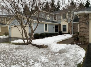 93 Creek Rdg, Pittsford, NY 14534
