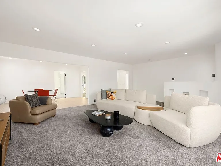 9536 Cresta Dr — Photo 3