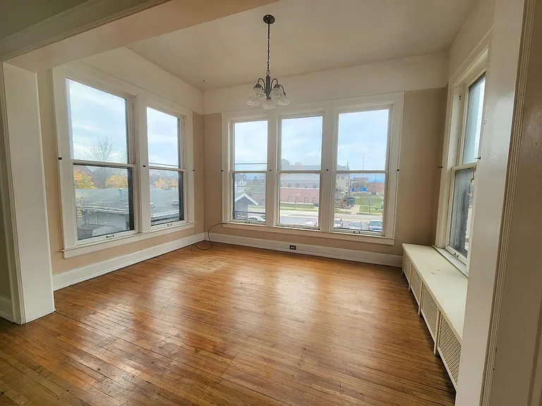 814 Center Ave #D — Photo 5