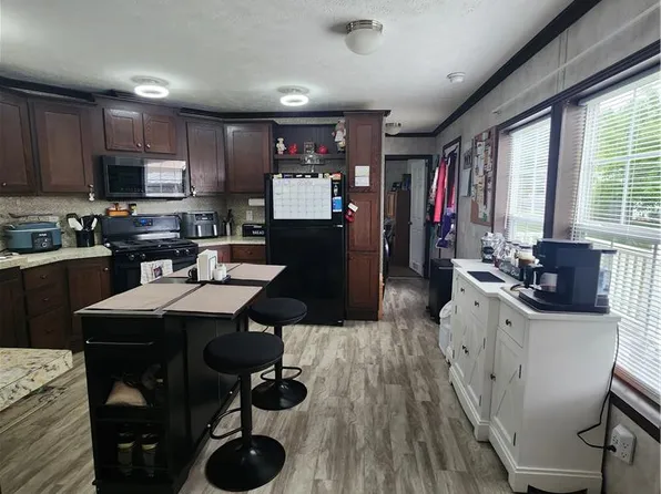 49 Ritzcraft Dr, Walnutport, PA 18088