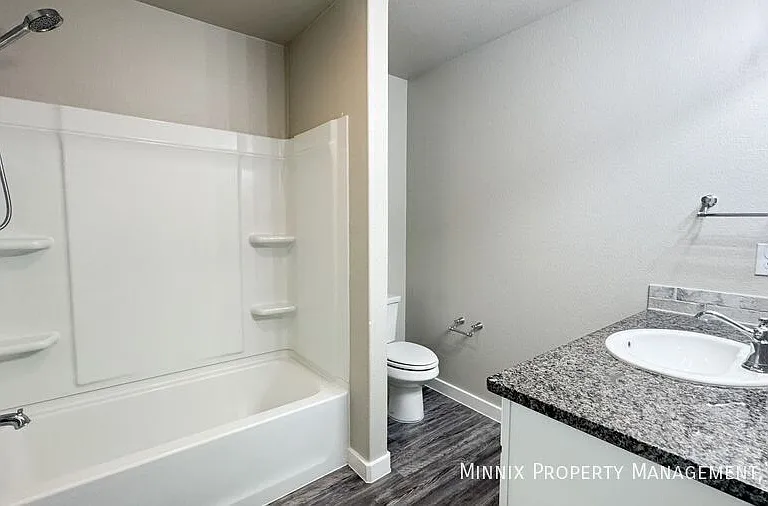 3219 Abbeville Ave — Photo 22
