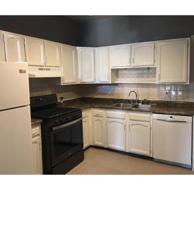 2nd image of 1222 W Albion Ave #Jbdf020sz