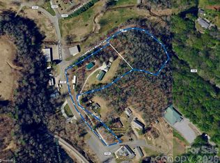 3 Altapass Trl, Spruce Pine, NC 28777