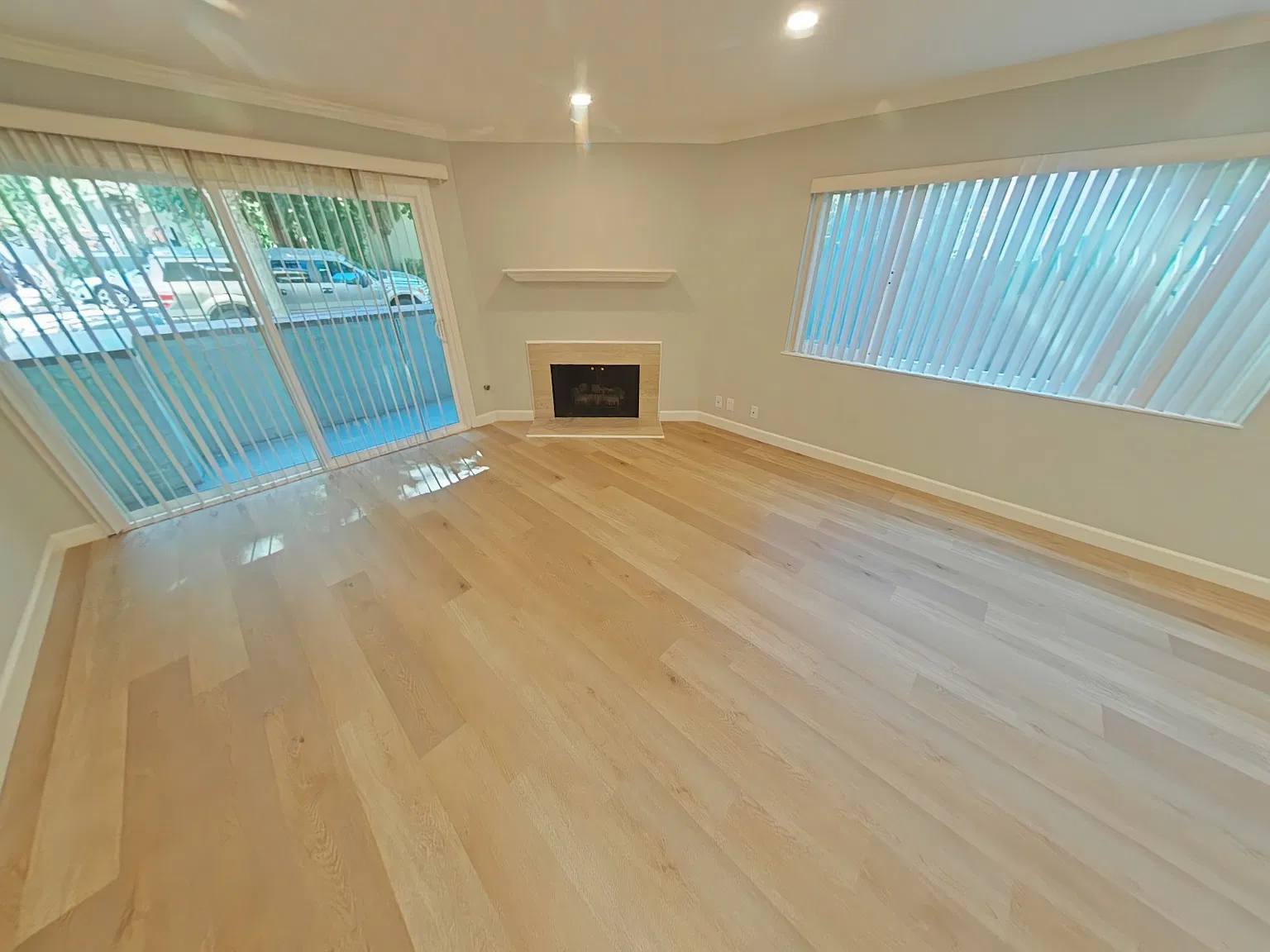 3 bed, 1400 sqft, $5,795 — Photo 1