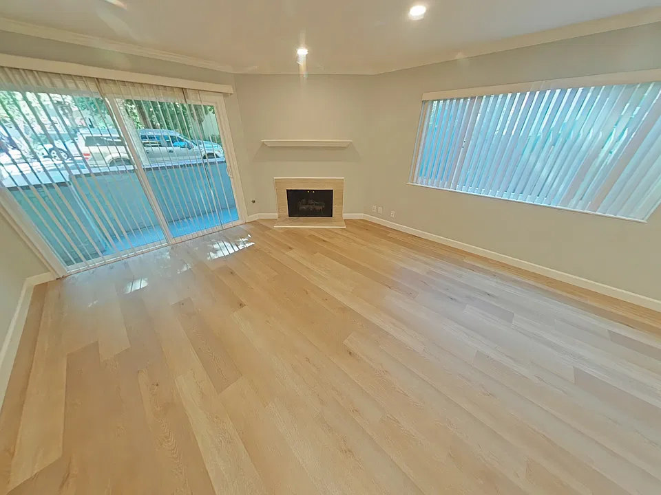 424 Oak Grove Ave #3M