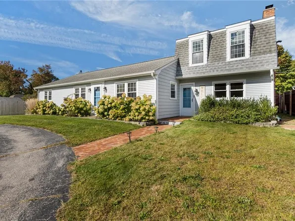 48 Breezy Lake Dr, Coventry, RI 02816