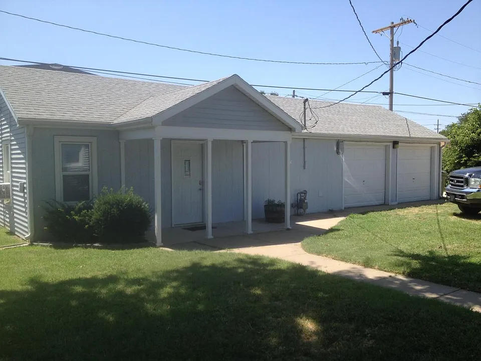 315 Woodlawn Ave